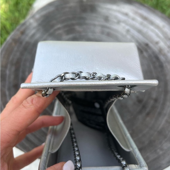 CHANEL RUNWAY MILK CARTON BAG - Picture 5 of 10